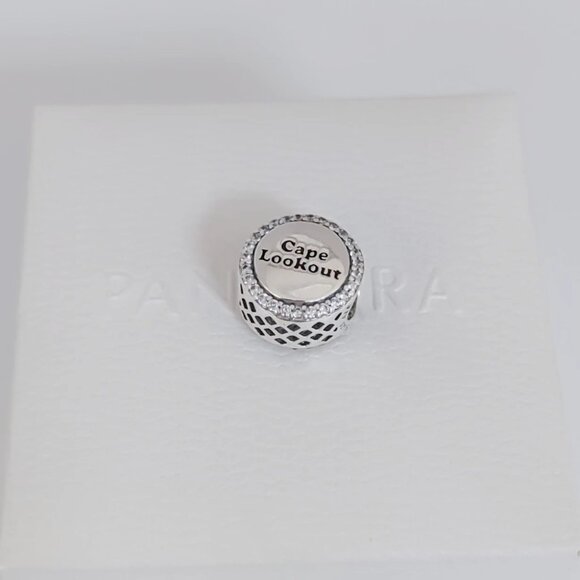 Pandora Cape Lookout Lighthouse Exclusive Charm Bead Travel Charm S925 Silver - Picture 3 of 7